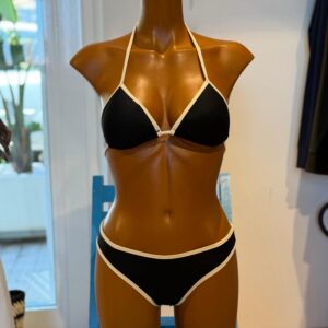 bikini bordato